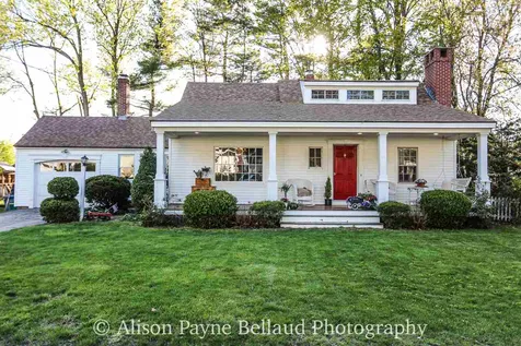 8 Meade Street Nashua NH 03064