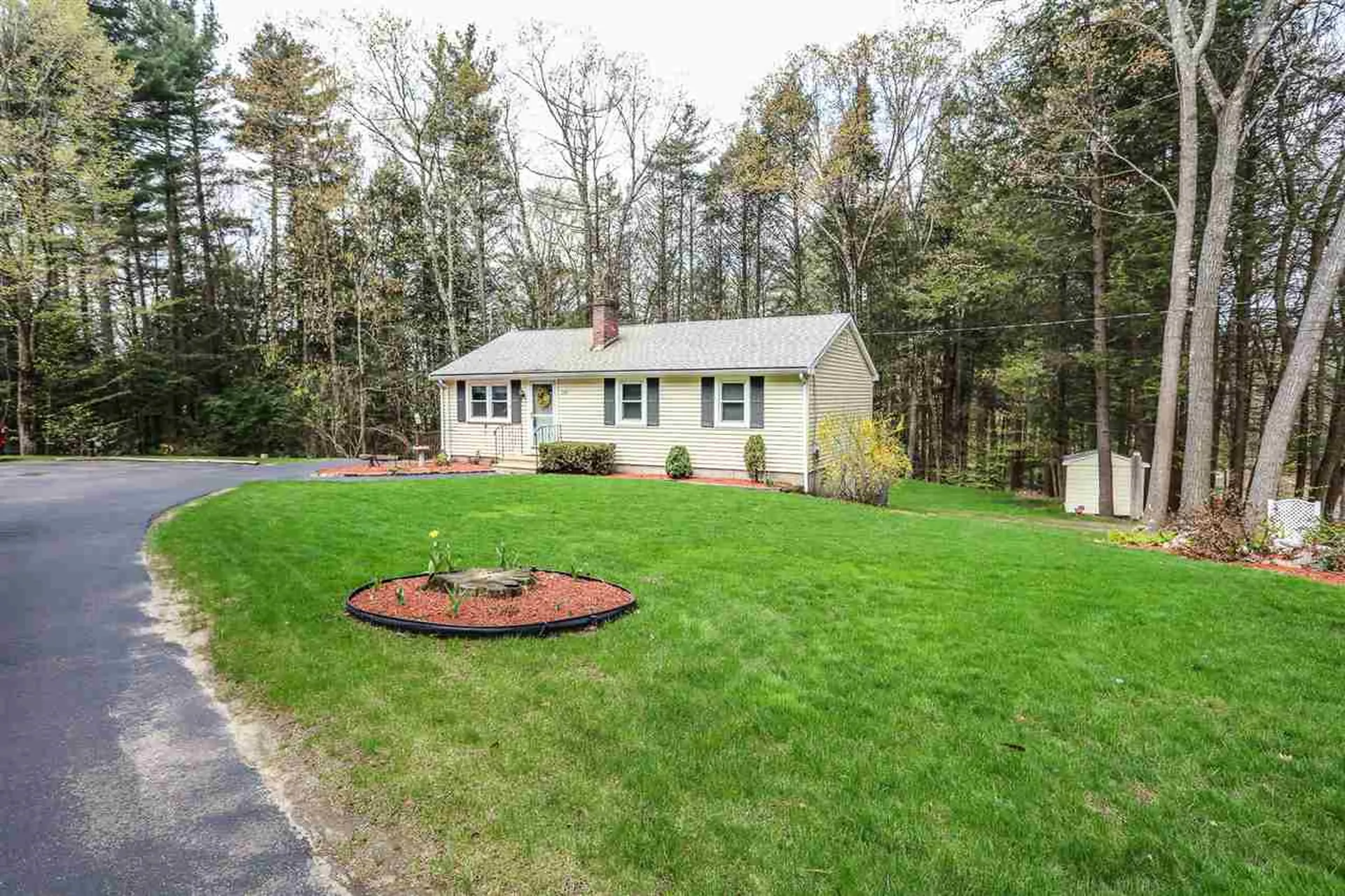 268 Main Street Sandown NH 03873