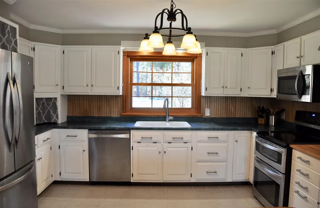 7 Pine Acres Road Allenstown NH 03275