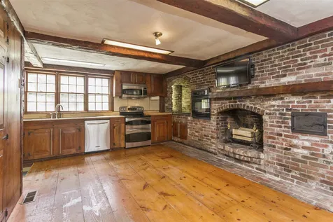 260 Clark Hill Road New Boston NH 03070
