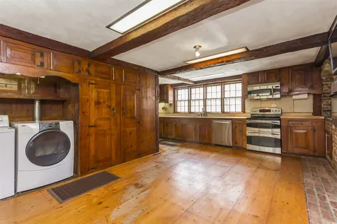 260 Clark Hill Road New Boston NH 03070
