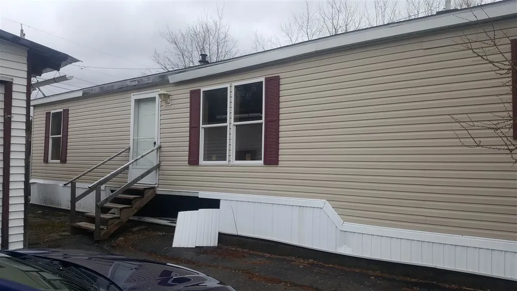 88 Central Street Hardwick VT 05843