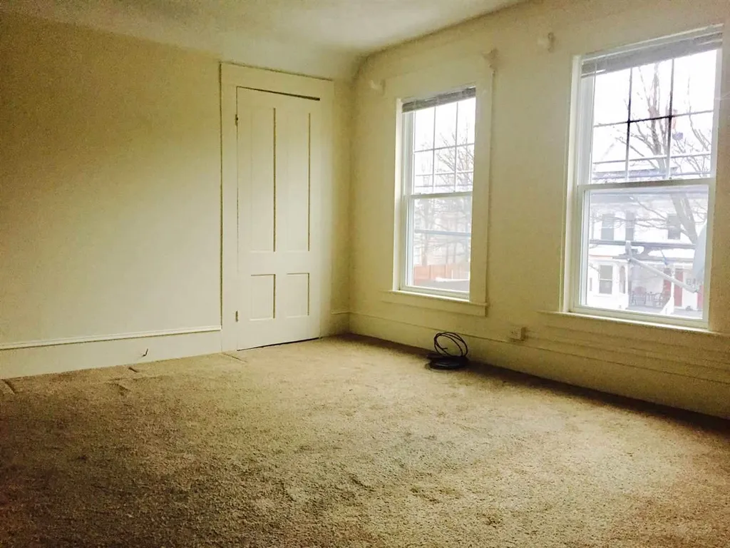 377 Portland Street Rochester NH 03867