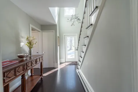 23 Pleasant Street Wolfeboro NH 03894