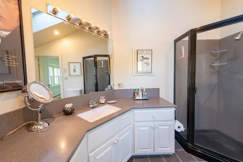 23 Pleasant Street Wolfeboro NH 03894