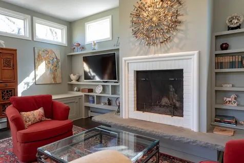23 Pleasant Street Wolfeboro NH 03894