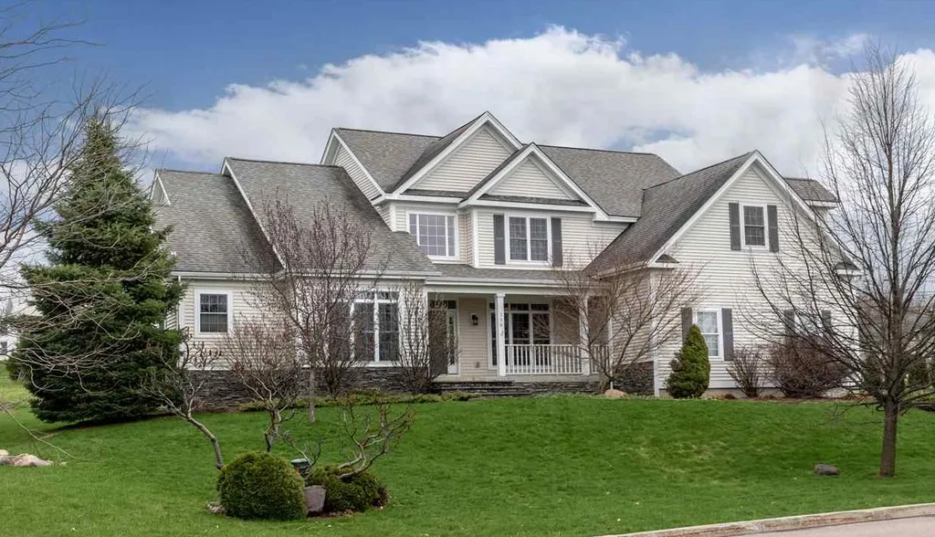298 Bay Crest Drive South Burlington VT 05403