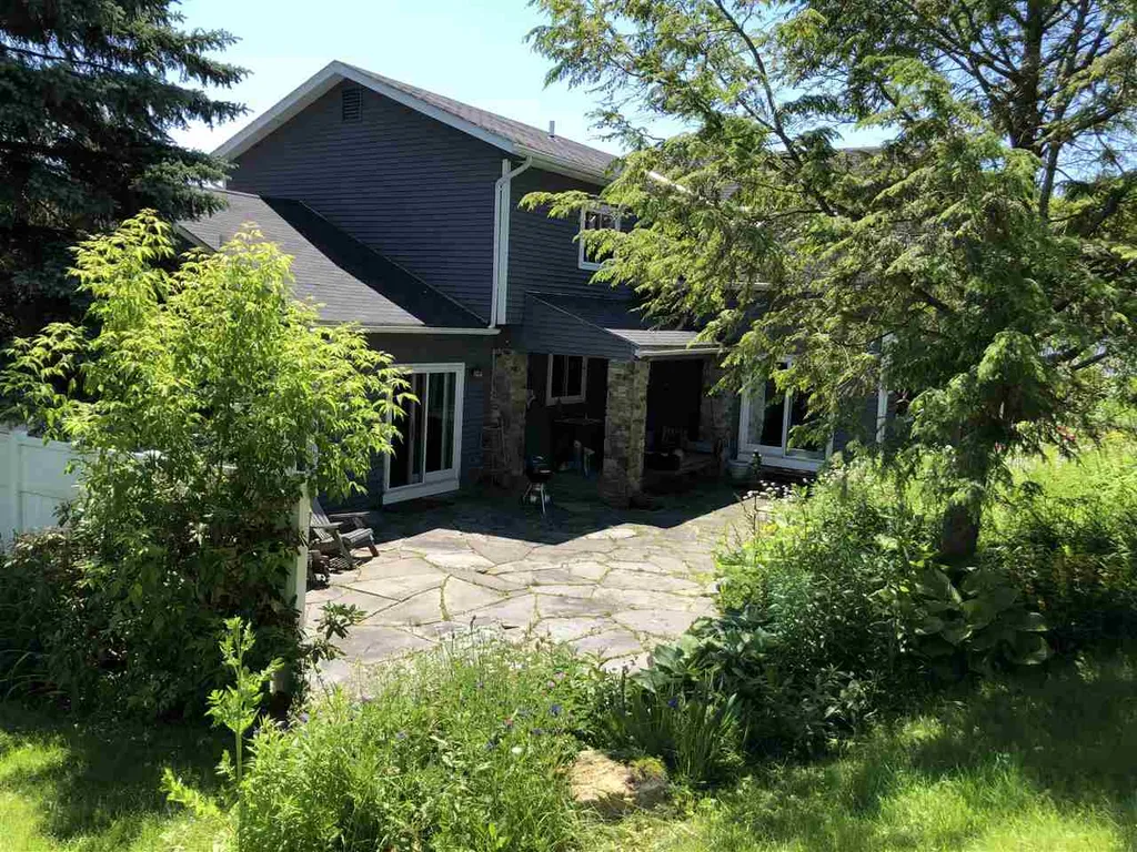 18 Rockland Street Burlington VT 05408