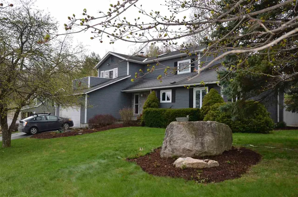 18 Rockland Street Burlington VT 05408