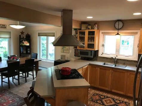18 Rockland Street Burlington VT 05408