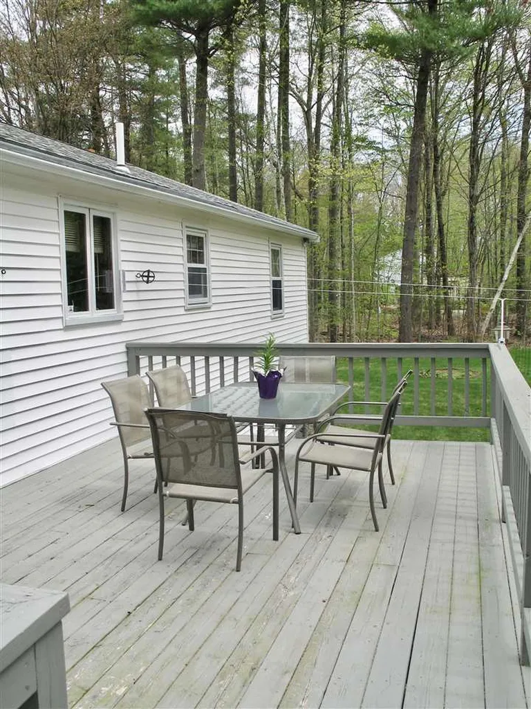 6 Woodland Drive Kingston NH 03848
