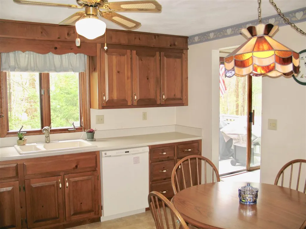 6 Woodland Drive Kingston NH 03848