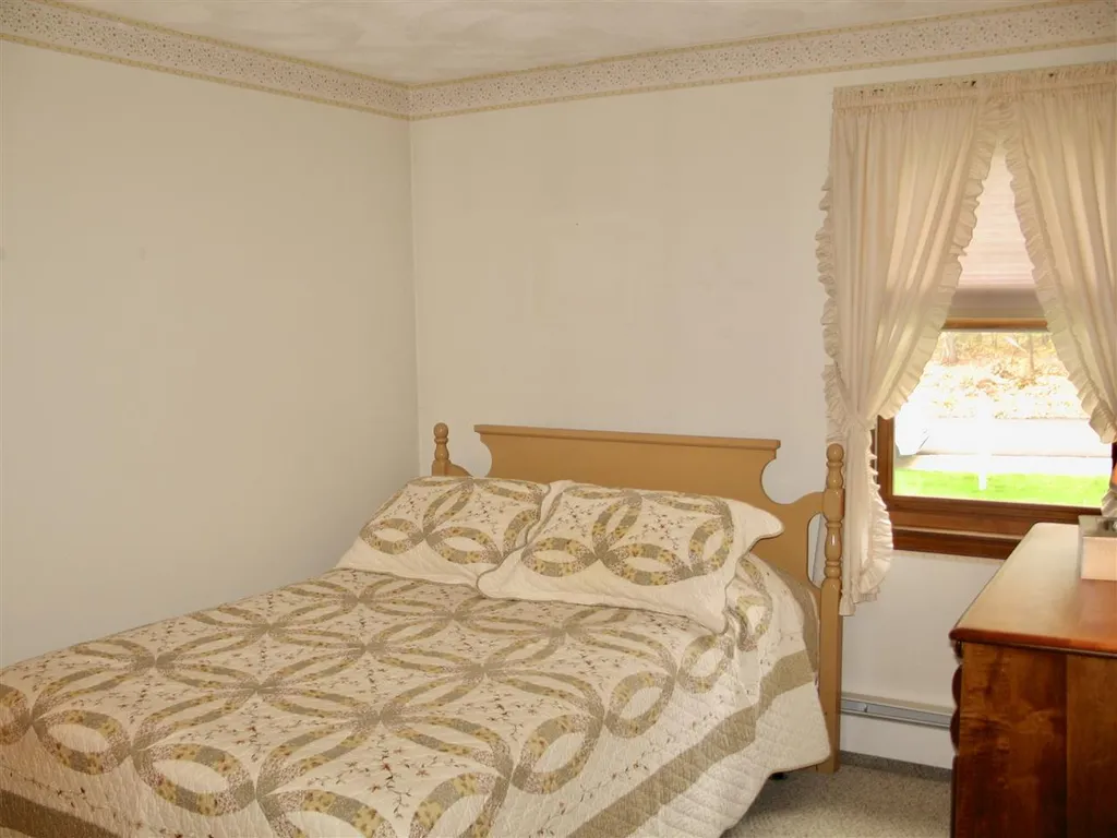 6 Woodland Drive Kingston NH 03848