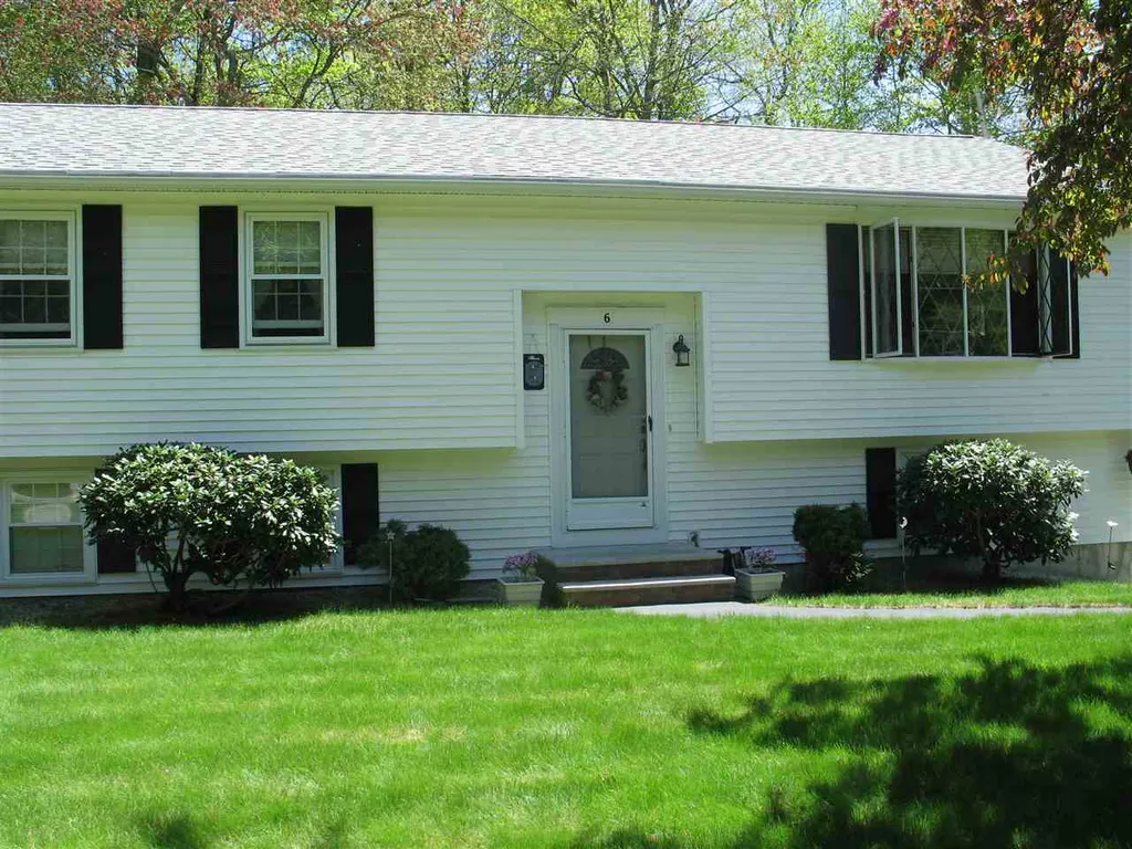 6 Woodland Drive Kingston NH 03848