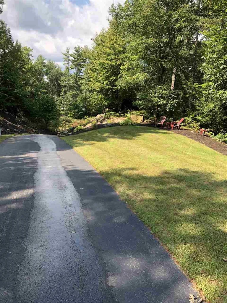 35 Boulder Drive Barrington NH 03825