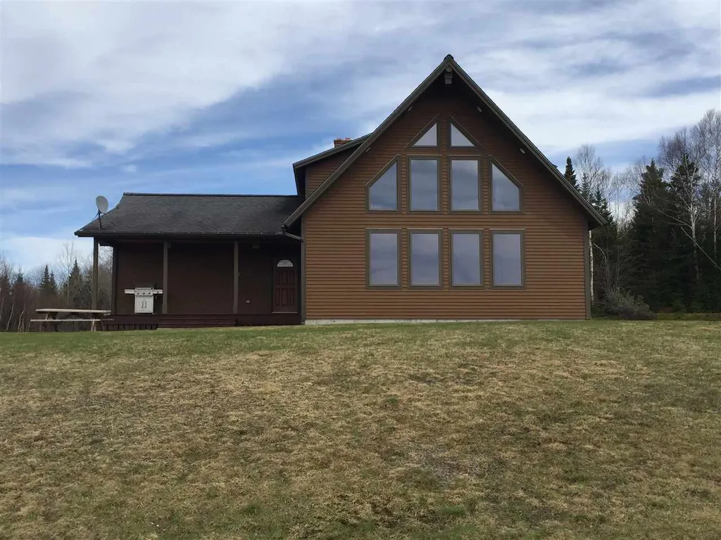 171 Bungy Road Colebrook NH 03576