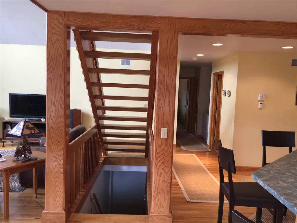 171 Bungy Road Colebrook NH 03576