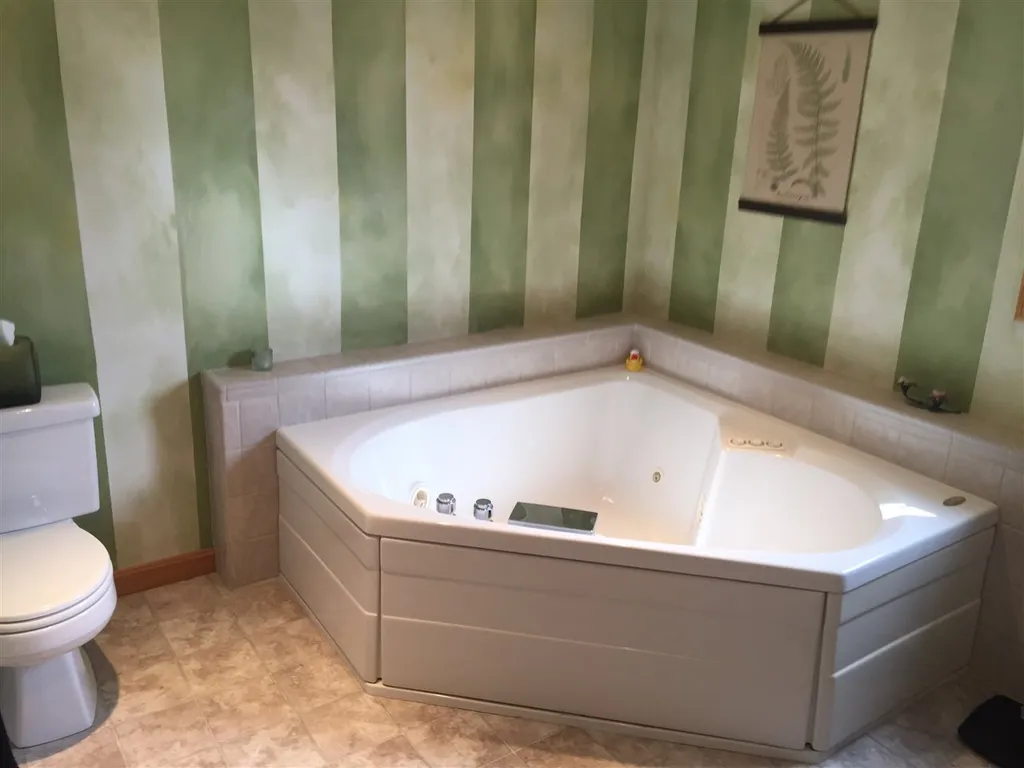 171 Bungy Road Colebrook NH 03576