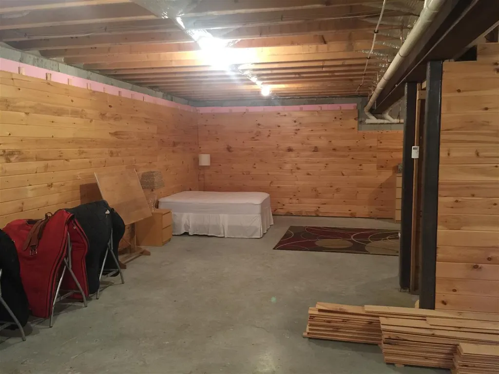 171 Bungy Road Colebrook NH 03576