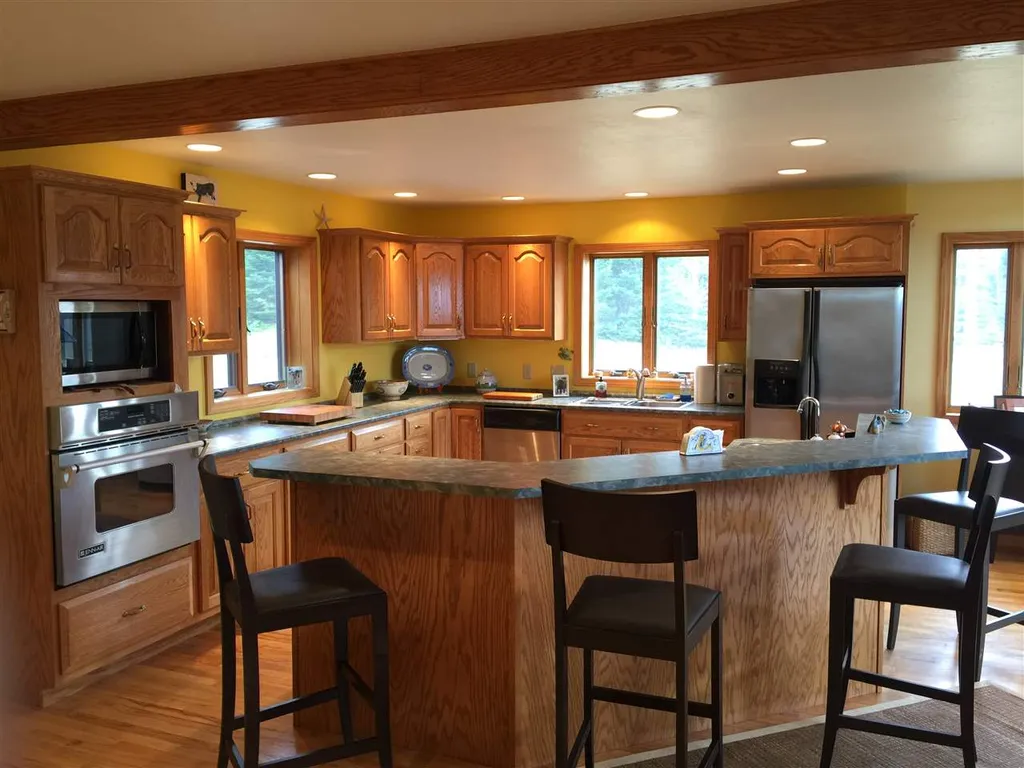 171 Bungy Road Colebrook NH 03576