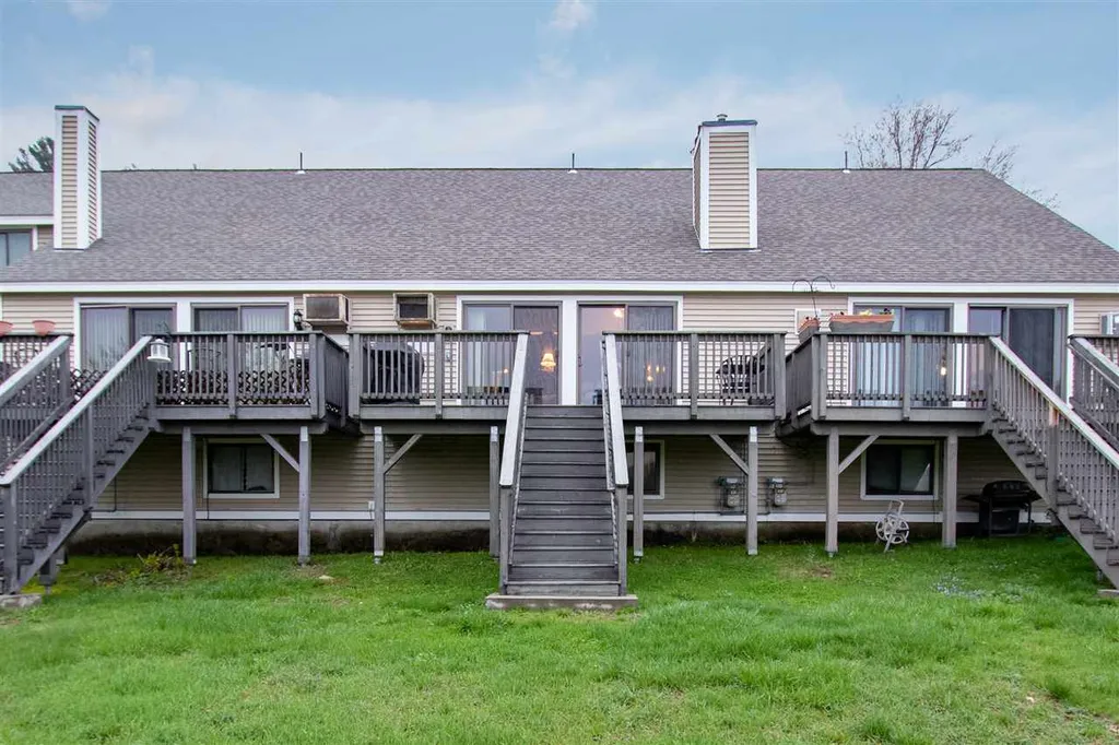 73 Old Nashua Road Londonderry NH 03053