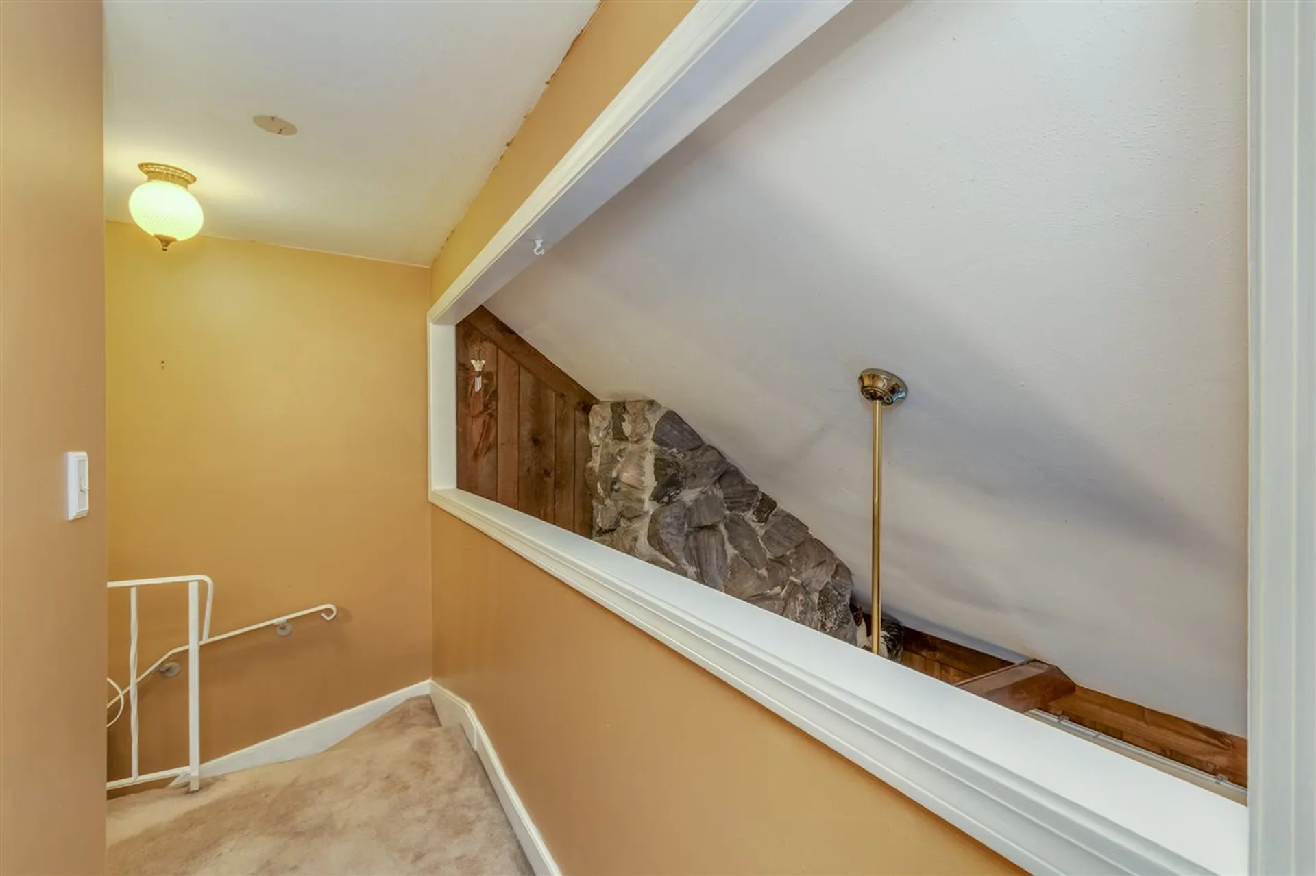 73 Old Nashua Road Londonderry NH 03053