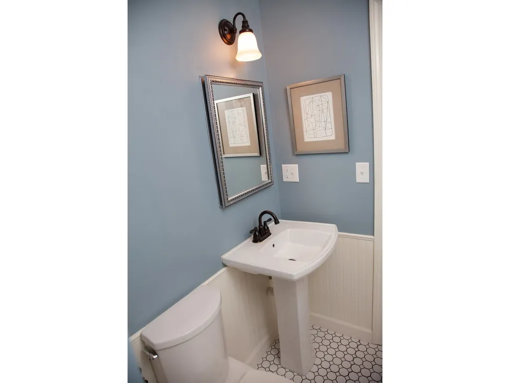 47 Logwood Circle Essex VT 05452