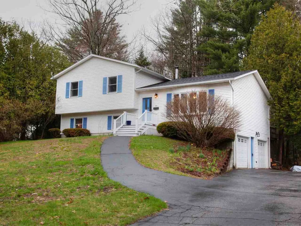 47 Logwood Circle Essex VT 05452