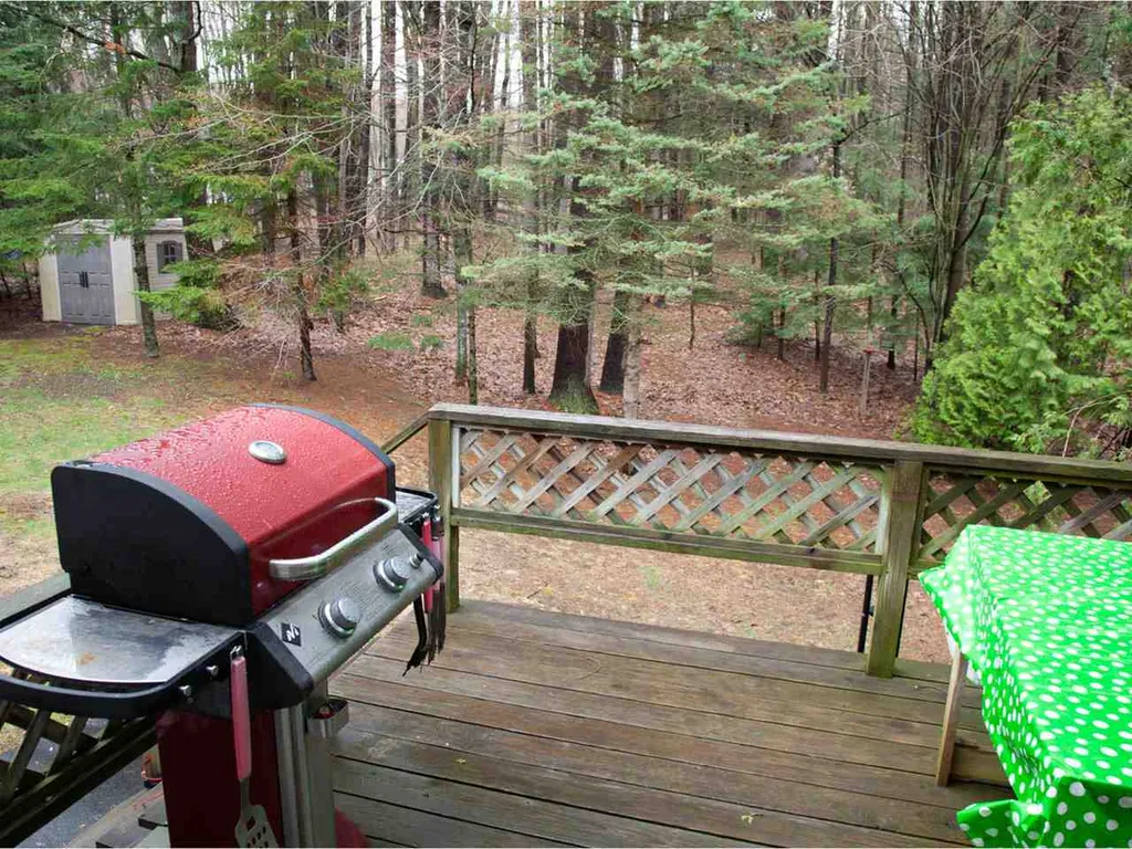 47 Logwood Circle Essex VT 05452