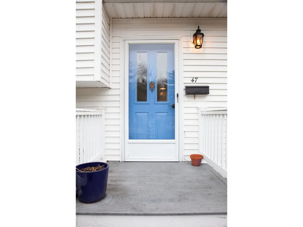 47 Logwood Circle Essex VT 05452