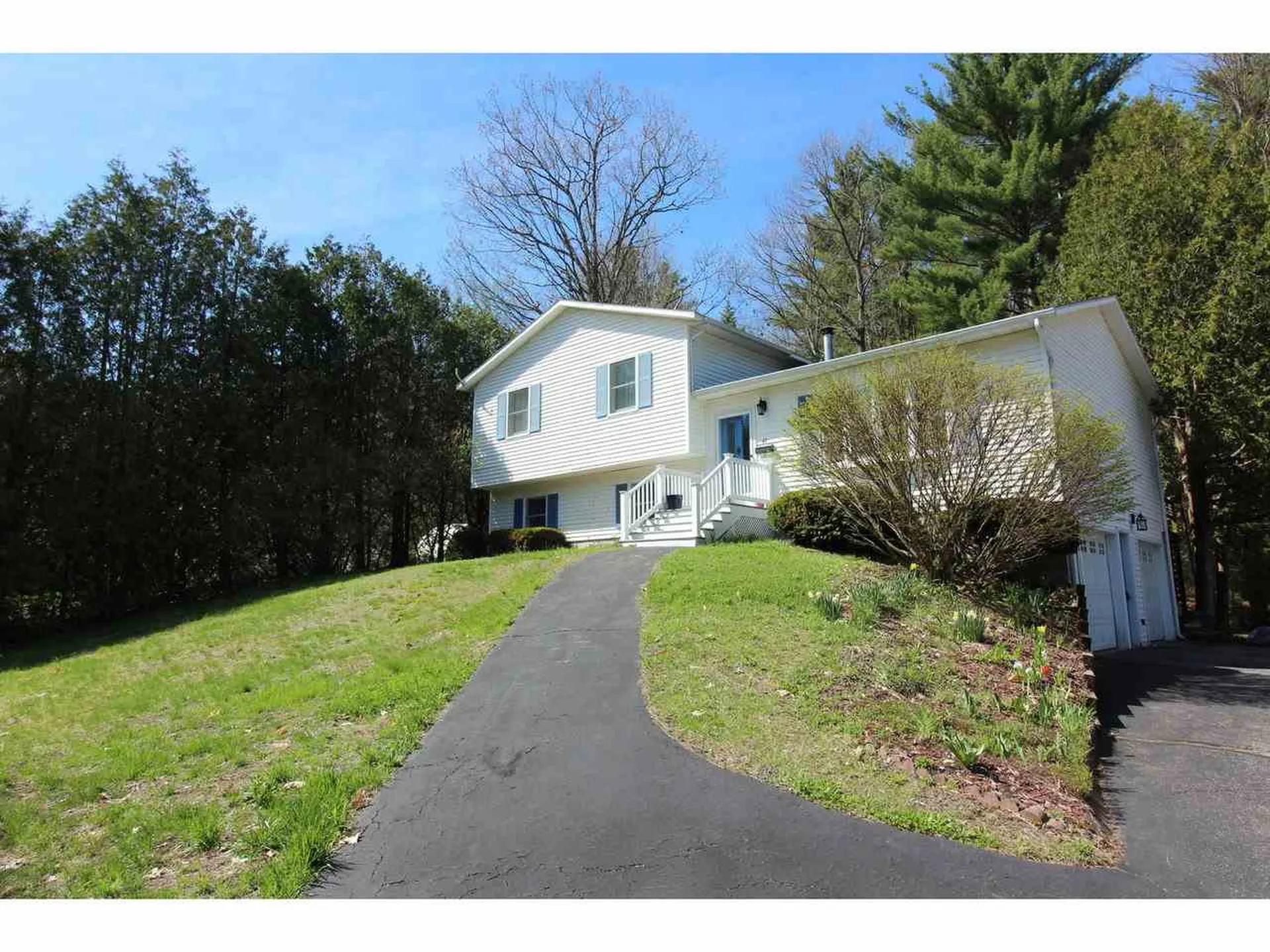 47 Logwood Circle Essex VT 05452
