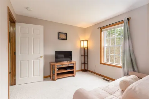 109 S Village Road Loudon NH 03307
