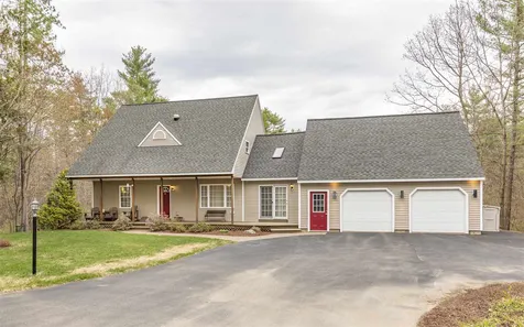 109 S Village Road Loudon NH 03307
