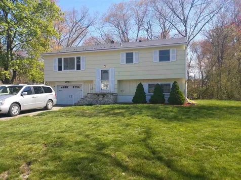 6 Cypress Street Salem NH 03079