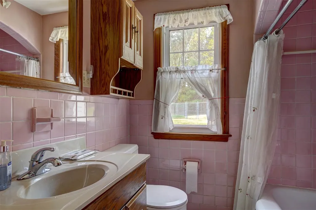 64 Mammoth Road Windham NH 03087