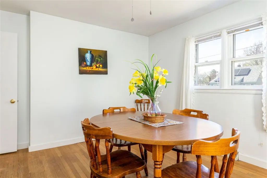 53 Pennington Drive Burlington VT 05408