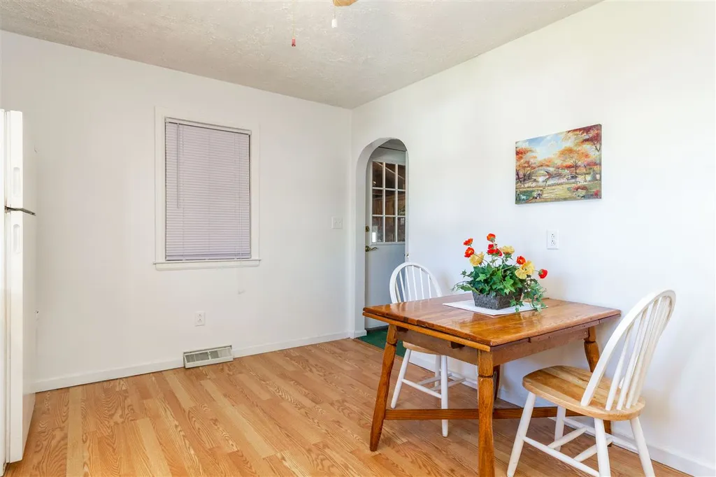 53 Pennington Drive Burlington VT 05408