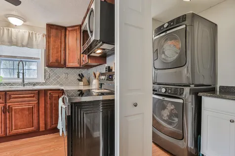 25-27 Townhouse Road Allenstown NH 03275
