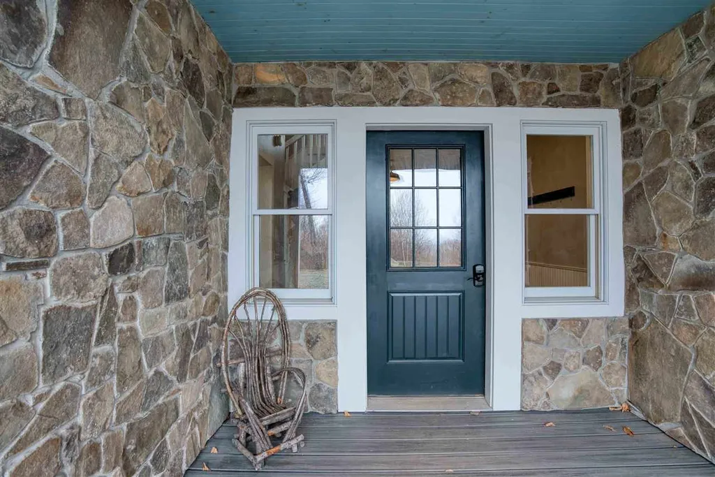 132 High Country Road Fayston VT 05673
