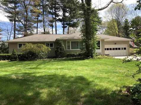41 Woodland Drive Nashua NH 03063