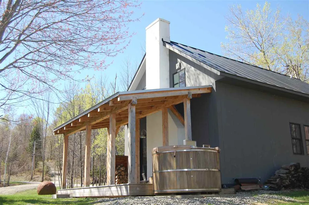 1923 German Flats Road Fayston VT 05673