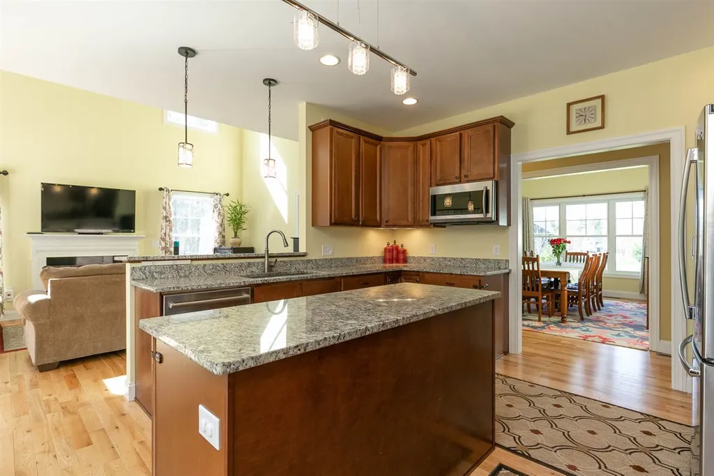 140 Boxwood Lane Dover NH 03820