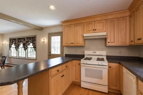 133 Brentwood Road Exeter NH 03833