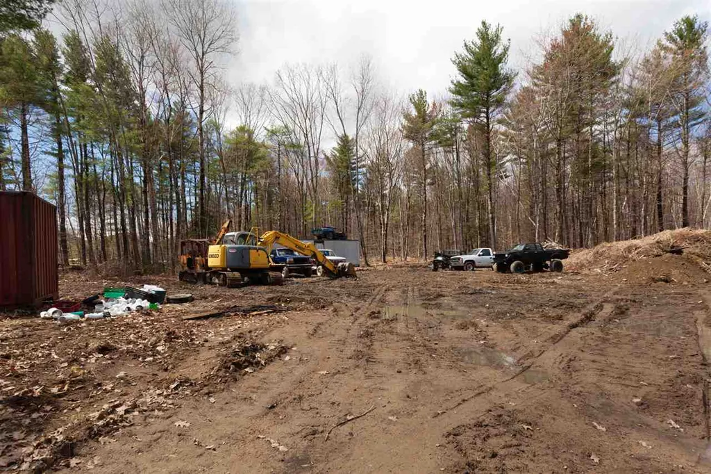 68 Lamplighter Lane Eliot ME 03903