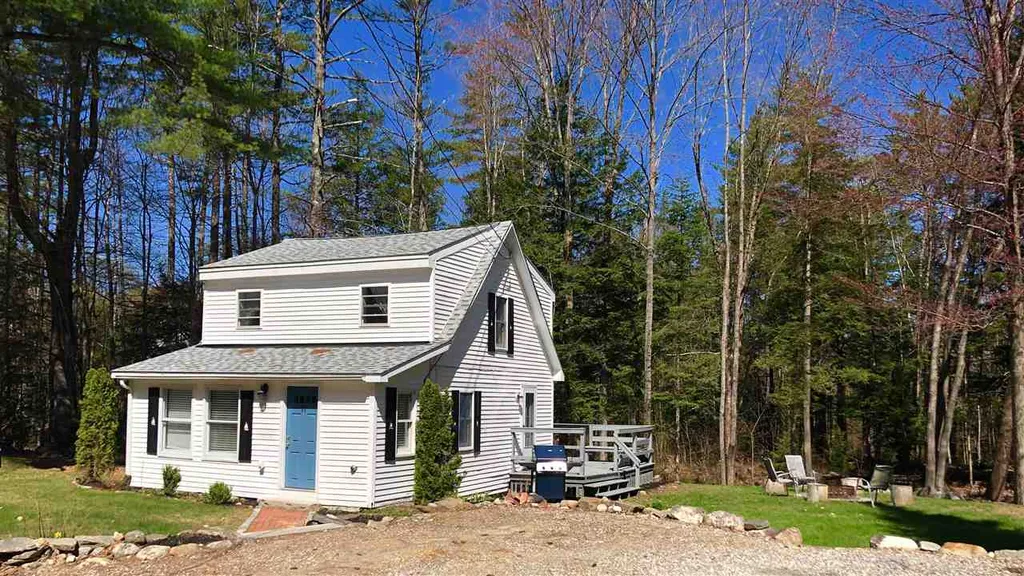 54 Reservoir Road Plymouth NH 03264