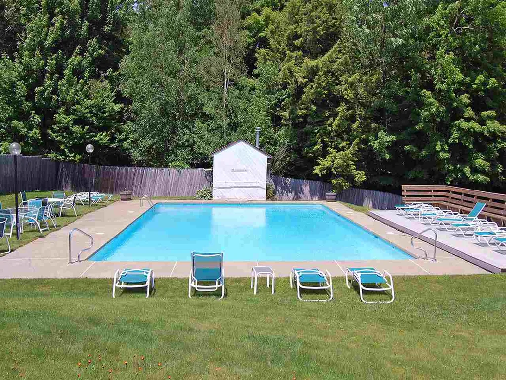 18 South Village Warren VT 05674