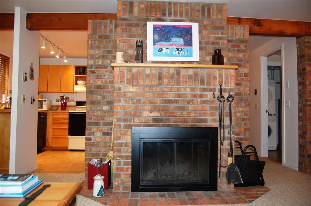 18 South Village Warren VT 05674