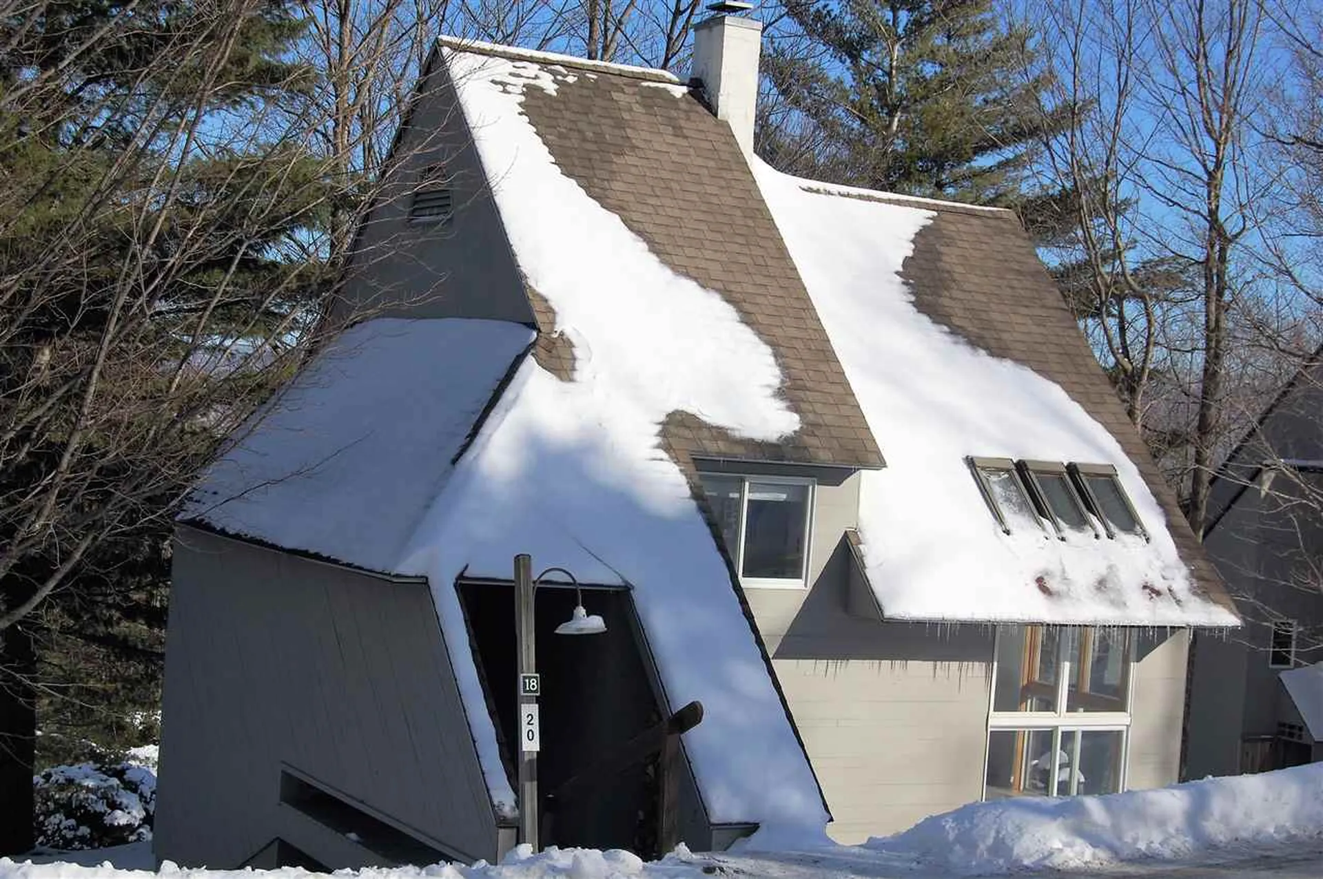18 South Village Warren VT 05674