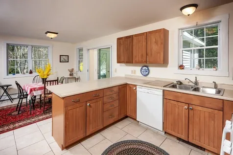 76 Bartlett Road Kittery ME 03904