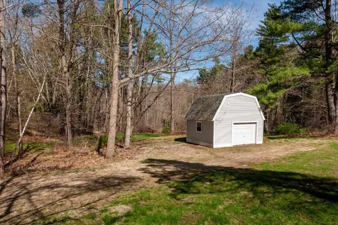 76 Bartlett Road Kittery ME 03904